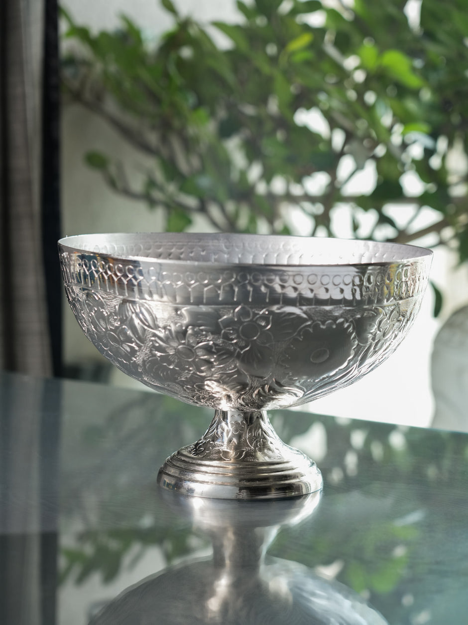 Metal Centrepiece Bowl with Stand — 15"