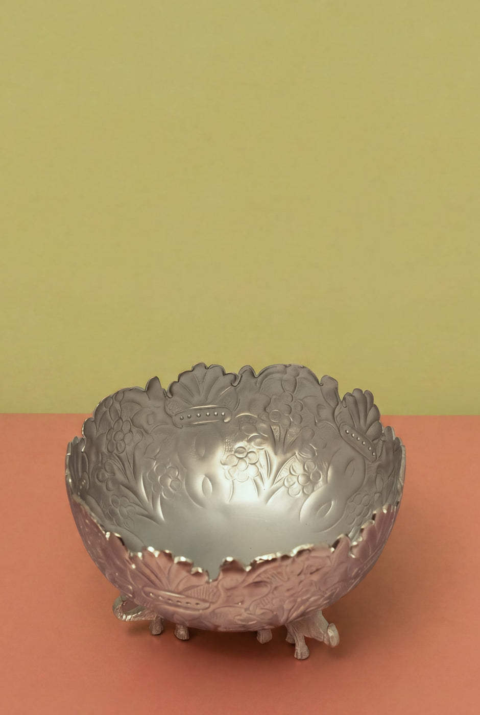 Elephant Urli 8" — Metal Decorative Bowl