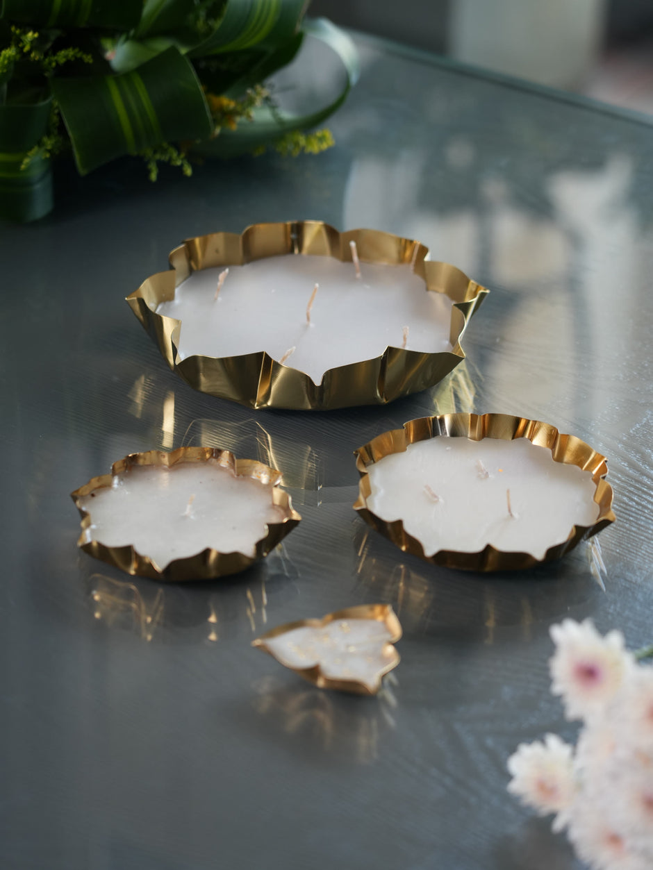 Lotus Candle — 8" Metal Candle