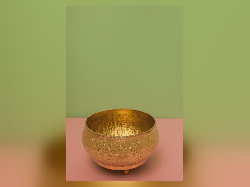 Silver-plated gift by Ubhika Curations